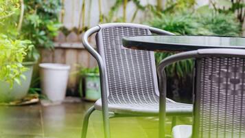 Comfort-Einzelzimmer, Stadtblick | Terrasse/Patio