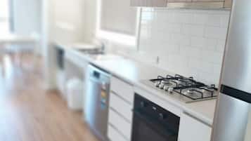 Classic Cabin, Ocean View | Private kitchen | Fridge, stovetop, cookware/dishes/utensils