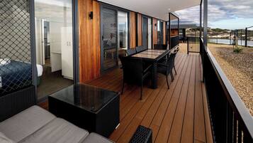 Deluxe Cabin, Balcony | Terrace/patio