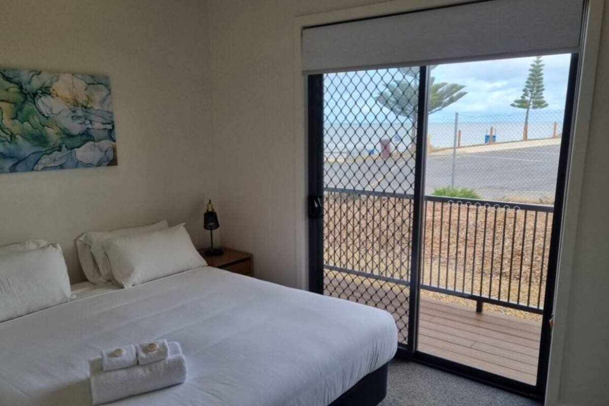 Deluxe Cabin, Balcony