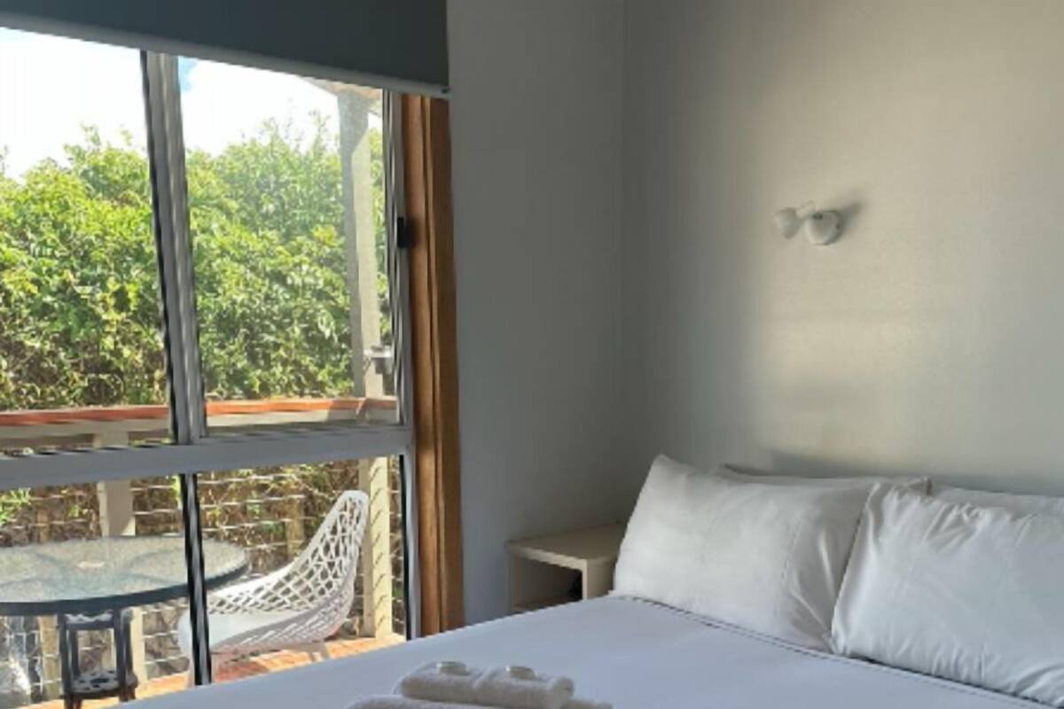 Cabin, Balcony