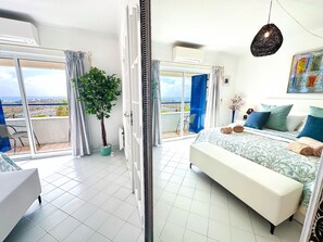 2 bedrooms, in-room safe, iron/ironing board, free WiFi