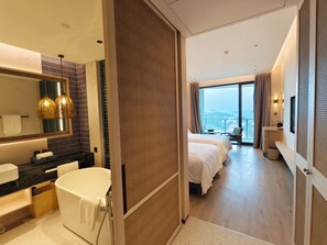 Deluxe Sea View Twin Room | In-room safe, blackout drapes, iron/ironing board, free WiFi