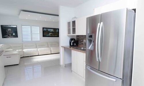 Mystic River Retreat | 3BR/2BA•Pool - Jacuzzi - Beverly Hills, Guaynabo, Guaynabo, Puerto Rico