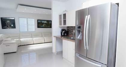 Mystic River Retreat | 3BR/2BA•Pool - Jacuzzi - Beverly Hills, Guaynabo, Guaynabo, Puerto Rico