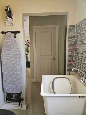 Shower, towels, soap, toilet paper - Tranquility Loft
2 Bedrooms - 2.5 Bathrooms - Gated Community (Ocho Rios)
