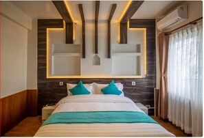 Frette Italian sheets, premium bedding, down comforters, pillowtop beds