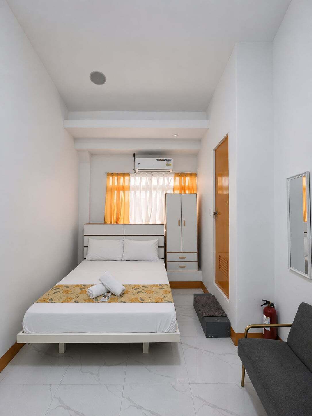Room, 1 King Bed | 1 bedroom, free WiFi, bed sheets