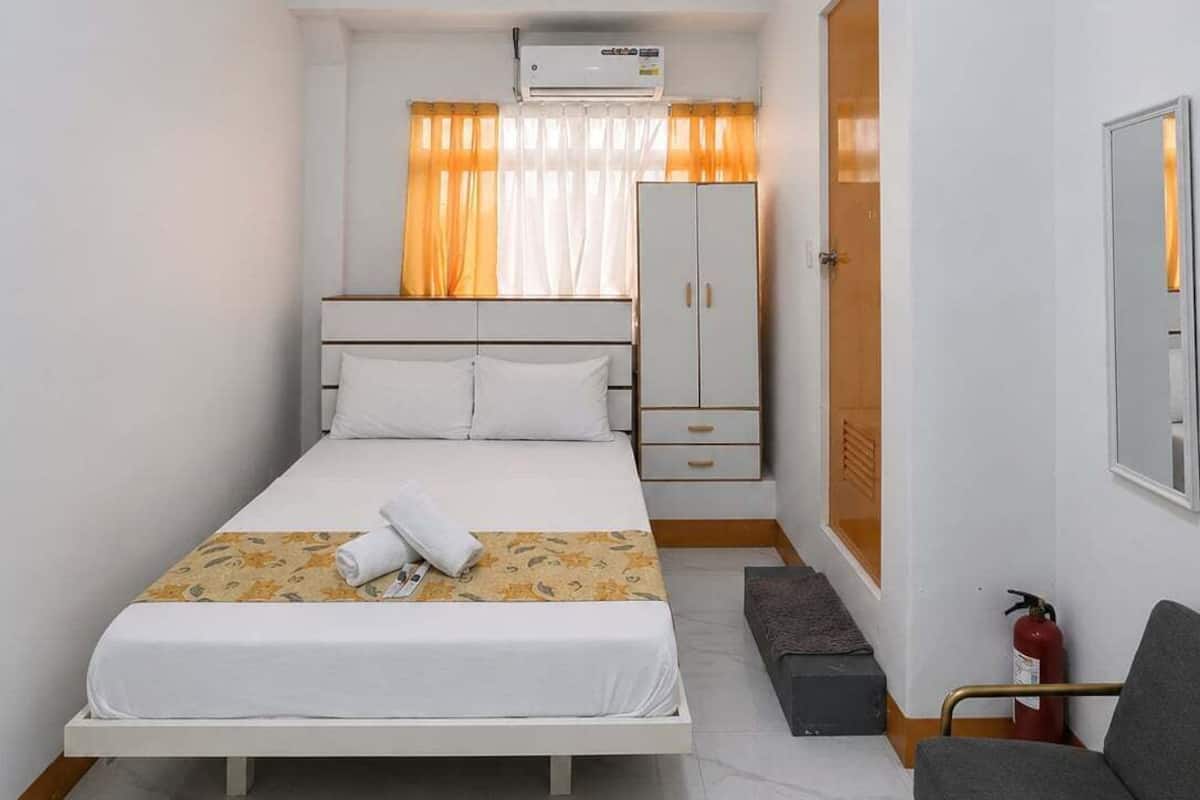 Habitación, 1 cama King size | 1 habitación, wifi gratis y ropa de cama