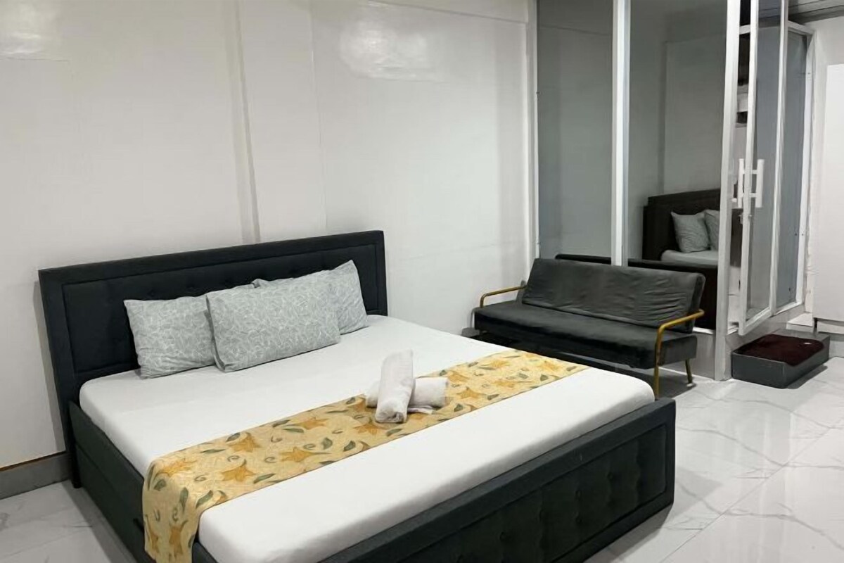 1 bedroom, WiFi (free), bed sheets