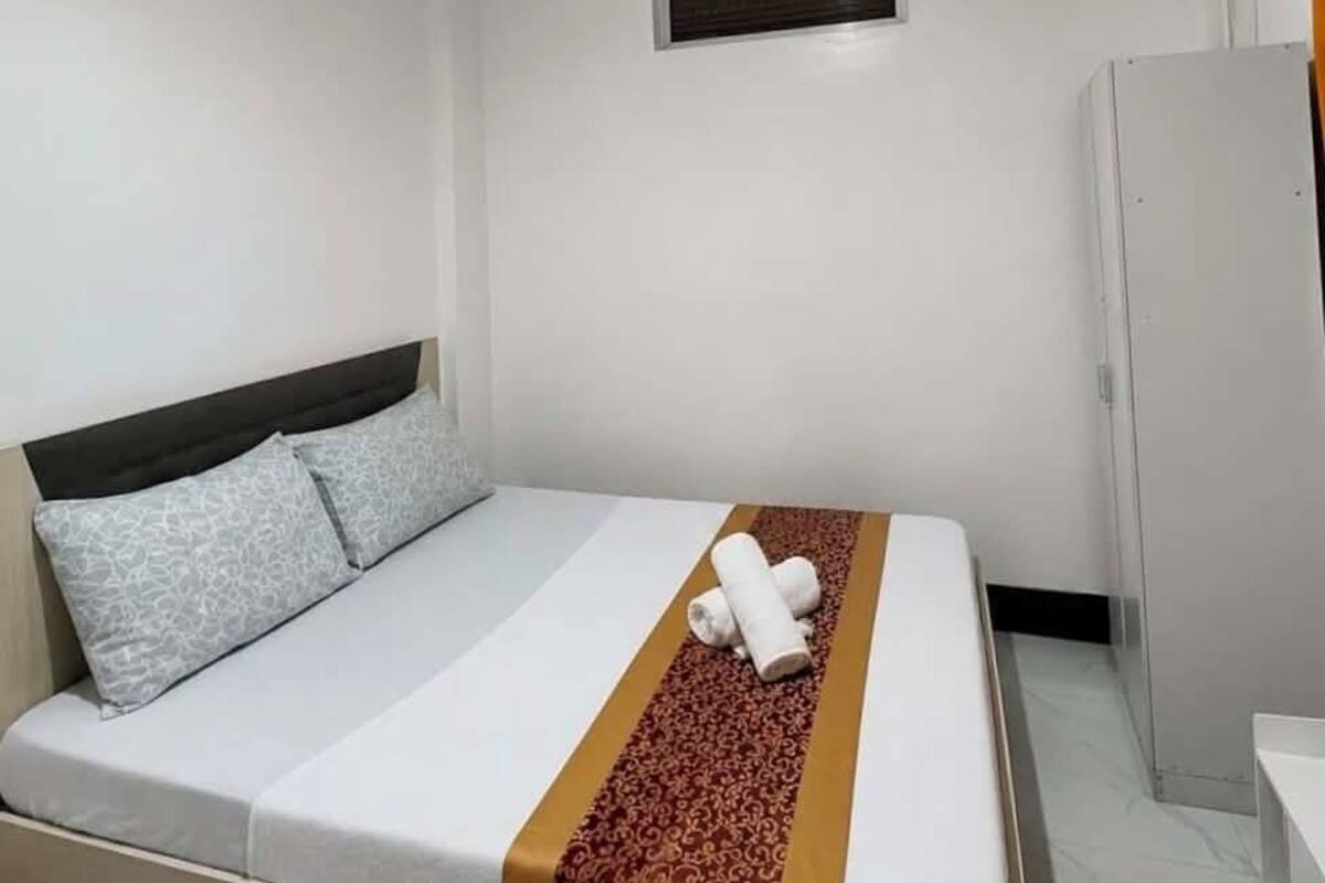 Deluxe Room | 1 bedroom, WiFi (free), bed sheets