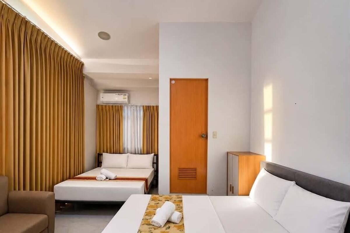 Presidential Suite, 2 Bedrooms | 1 bedroom, WiFi (free), bed sheets