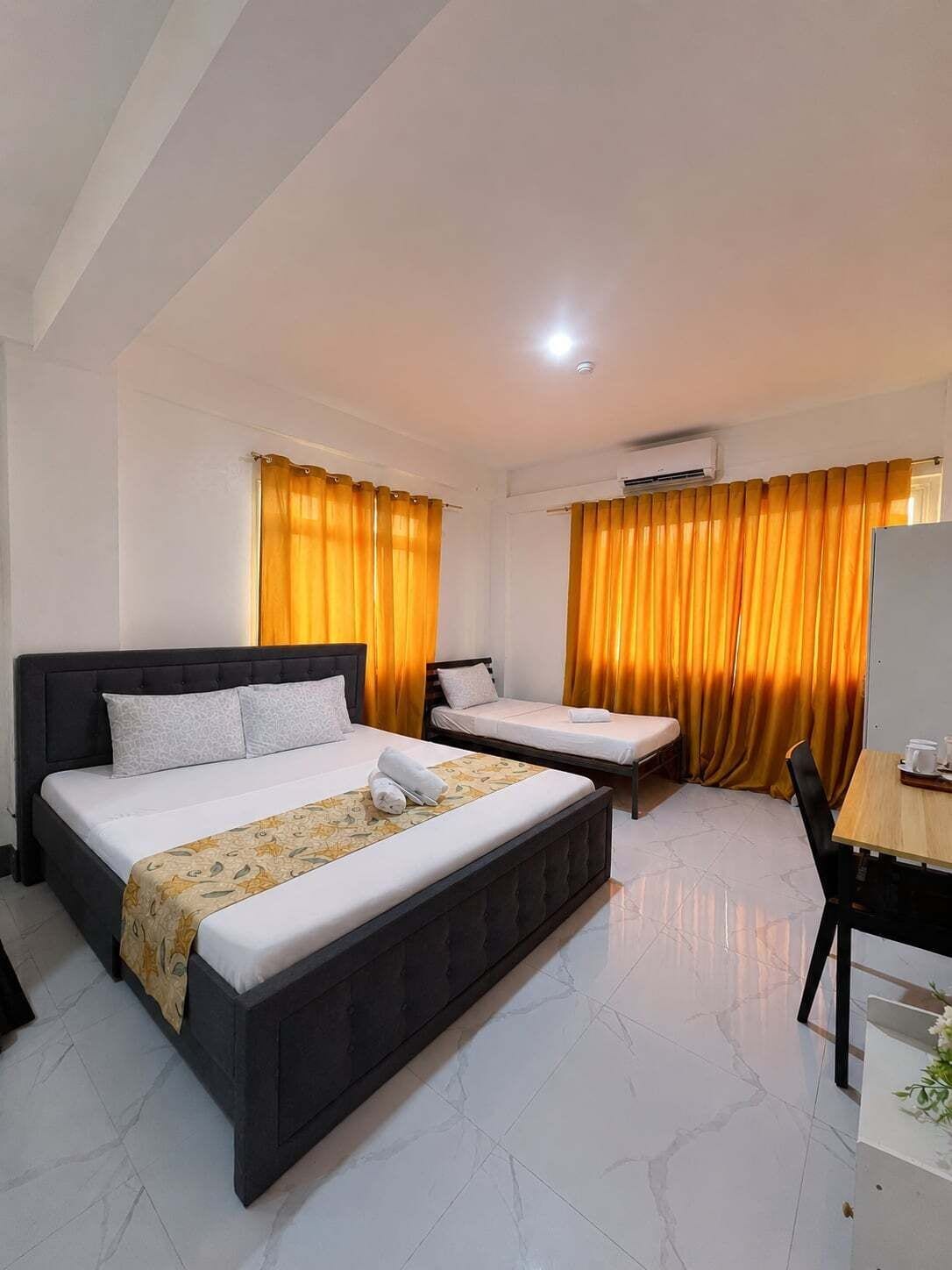 Family Room | 1 bedroom, free WiFi, bed sheets