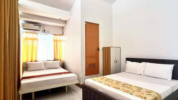 Presidential Suite, 2 Queen Beds | 1 bedroom, free WiFi, bed sheets
