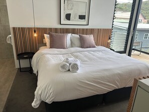 4 slaapkamers, een strijkplank/strijkijzer, wifi, beddengoed