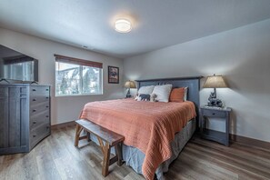 5 室のベッドルーム、アイロン / アイロン台、旅行用ベビーベッド、WiFi