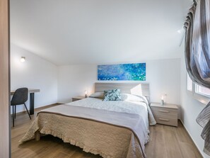 3 chambres, fer et planche à repasser, Wi-Fi