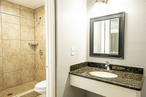 Deluxe Room | Bathroom - Villa Motel (Santa Maria)