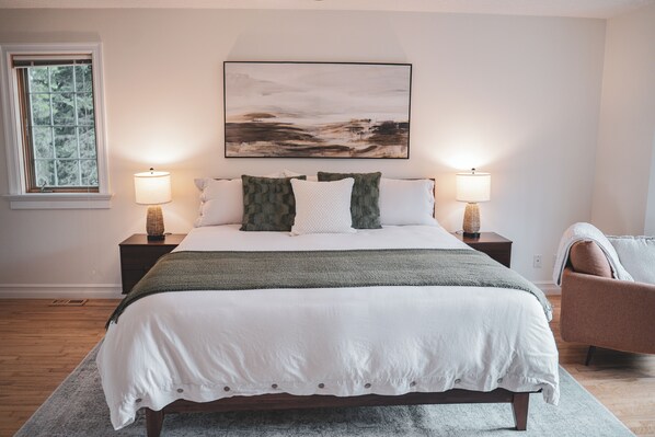 6 habitaciones, tabla de planchar con plancha, wifi y ropa de cama 