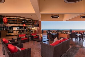 Bar (in der Unterkunft)