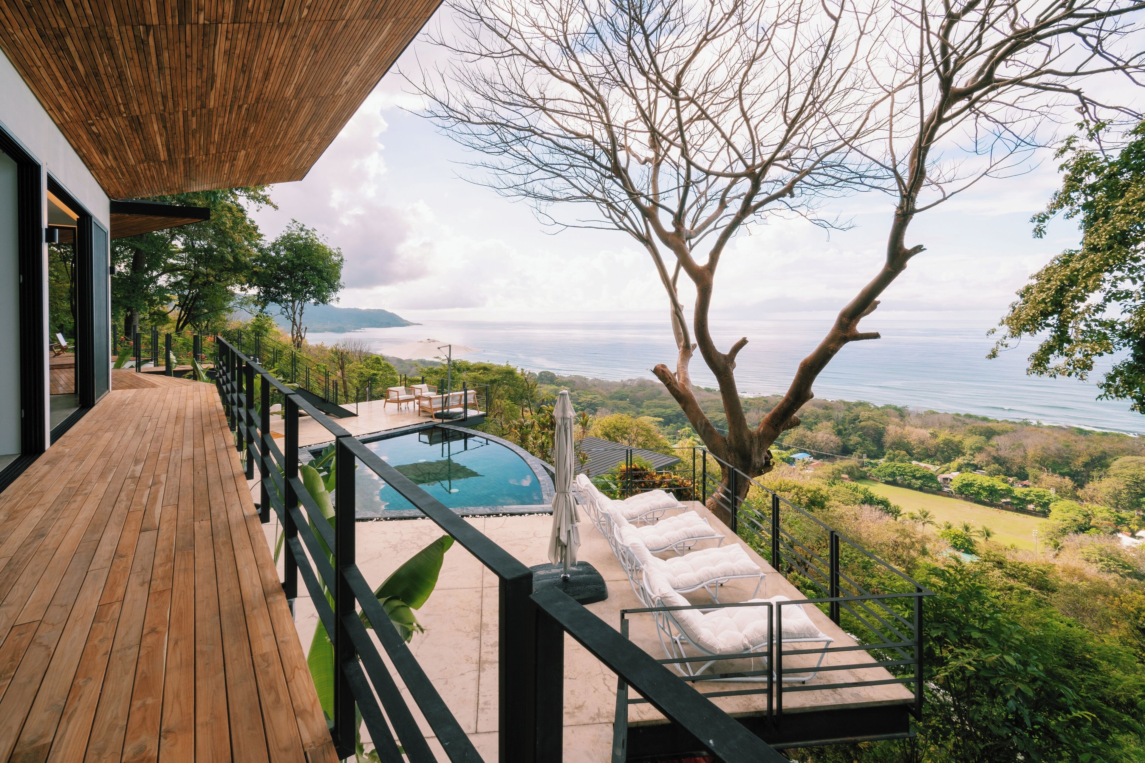 إطلالة من الشرفة