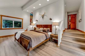 6 quartos, escrivaninha, Wi-Fi, roupa de cama