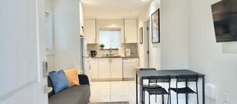 3-Bedroom Single House/ 1 Free Parking/ Good Location in Vancouver