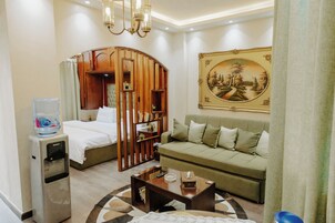 1 dormitorio, minibar con artículos gratuitos, caja fuerte y escritorio