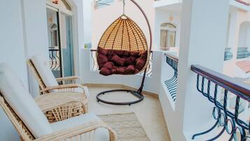 1 bedroom, free minibar, in-room safe, desk