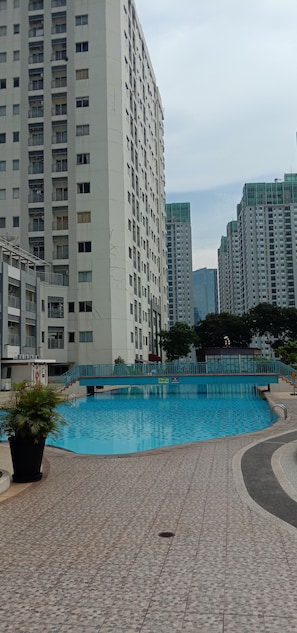 Utomhuspool