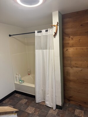 Handtücher, Toilettenpapier