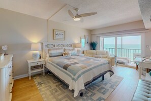 2 bedrooms, iron/ironing board, free WiFi