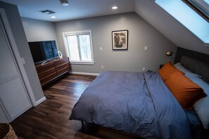 1 bedroom, desk, iron/ironing board, free WiFi