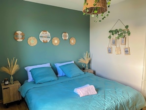 4 slaapkamers, een strijkplank/strijkijzer, wifi, beddengoed