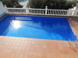 Apartment | Pool - Lush Apartment With View (Roses)