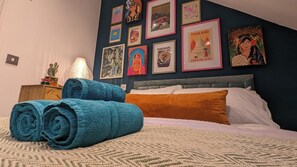 1 bedroom, iron/ironing board, free WiFi, bed sheets - Stylish Studio, Central Bexhill, Home Comforts (Bexhill-on-Sea)