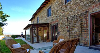 Villa Marusca – Villa with a private pool and panoramic views in Tuscany