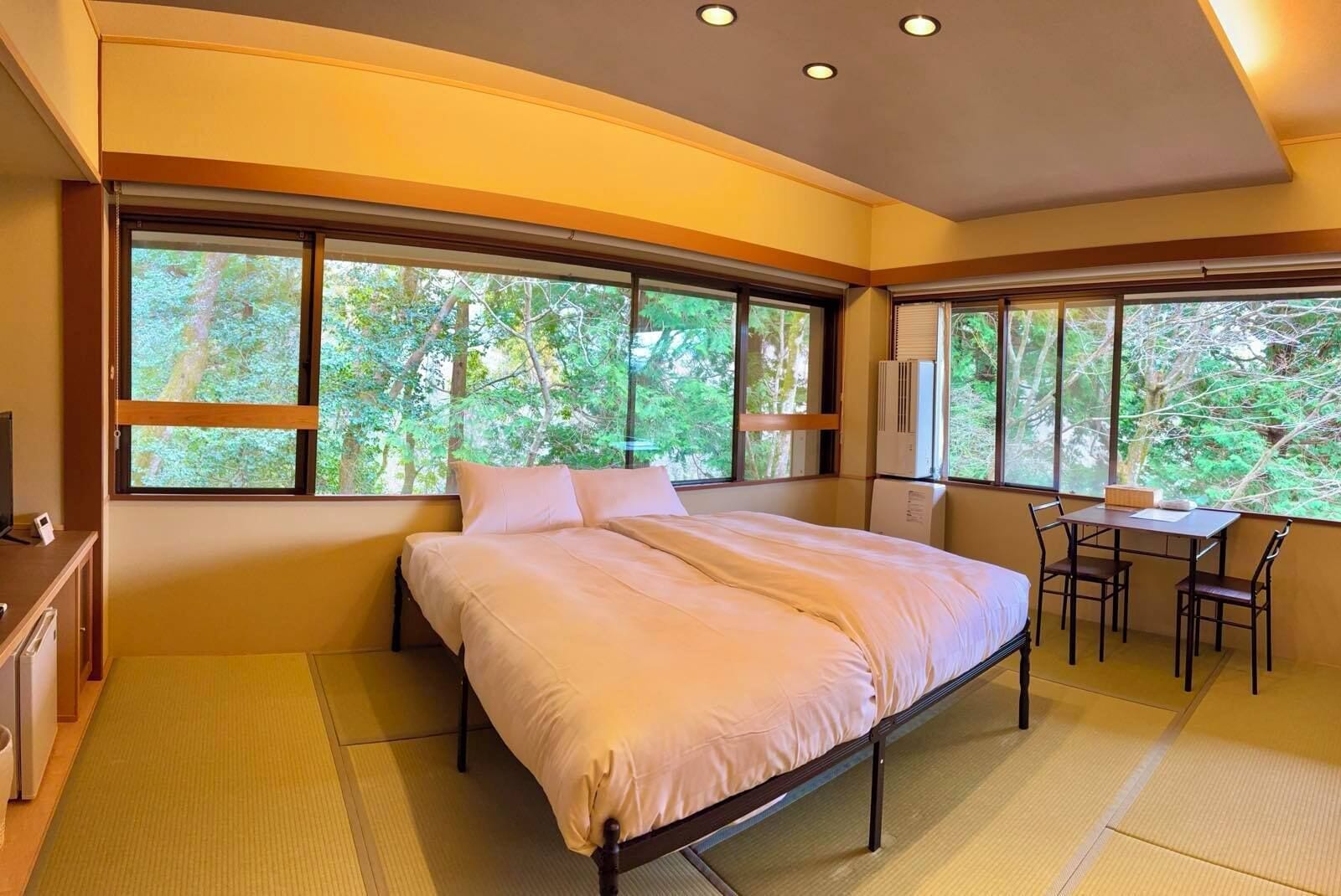 Couple Room (King Bed) Non Smoking | Free WiFi