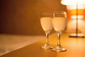 Soundproofing, free WiFi, bed sheets - E-JEWEL (Amagasaki)