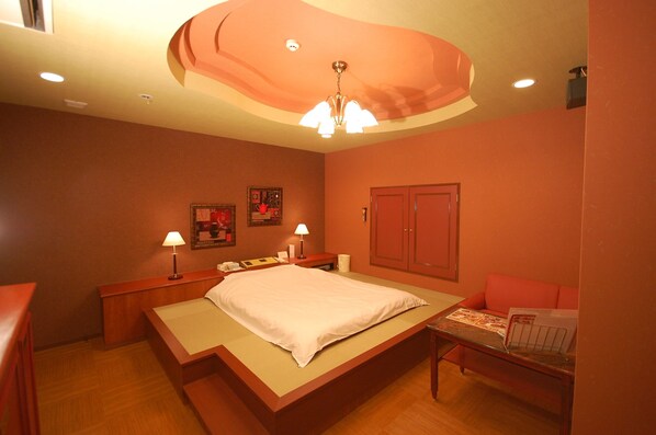 Soundproofing, free WiFi, bed sheets - E-JEWEL (Amagasaki)