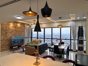 Smart TV 65 pulgadas con canales de televisión por cable