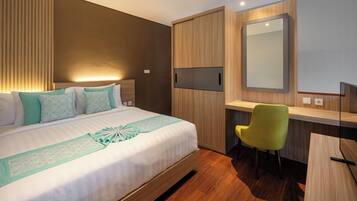 1 Schlafzimmer, Zimmersafe, Schreibtisch, laptopgeeigneter Arbeitsplatz