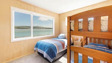 2 quartos, Wi-Fi de cortesia, roupa de cama