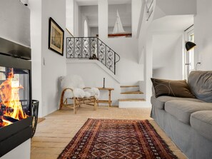 Tv och eldstad