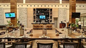 Bar (in der Unterkunft)