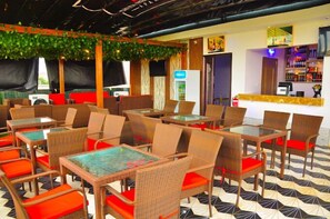 Bar (in der Unterkunft)