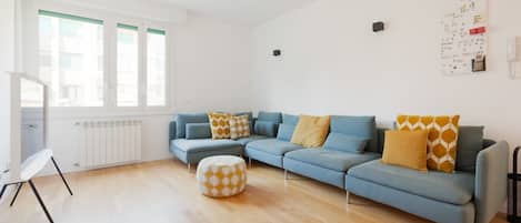 Télévision à écran plat