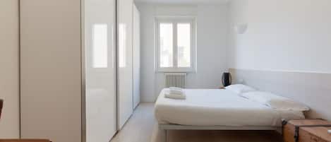 1 Schlafzimmer, Schreibtisch, Bügeleisen/Bügelbrett, WLAN