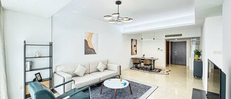 Luxury-Apartment, 3 Schlafzimmer, Nichtraucher, Stadtblick | Wohnzimmer