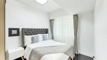 Luxury Apartment, 3 Bedrooms, Non Smoking, City View | 3 bedrooms, premium bedding, memory foam beds, individually furnished